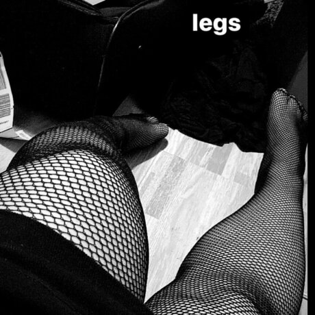 DewDrop ON HIATUS_ porn model images