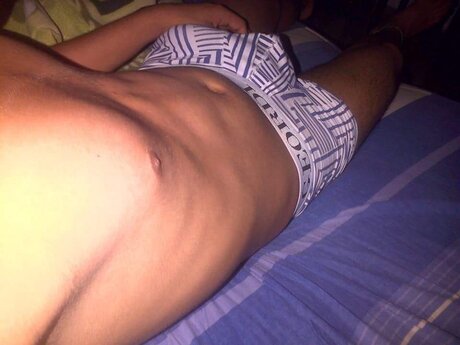 Samael Cox pornstar nude pic