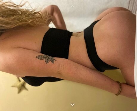 baby cai_ nude star photos