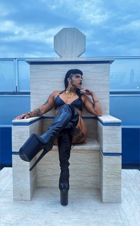 LittleGoth bat x pornstar nudes archive