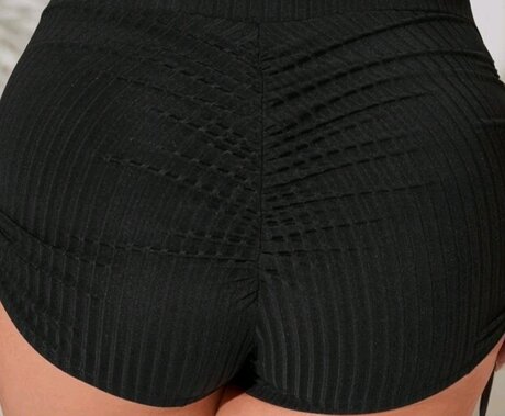 VolleyBallGurl1982 adult model archive