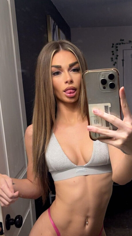 AK_ exclusive pornstar gallery