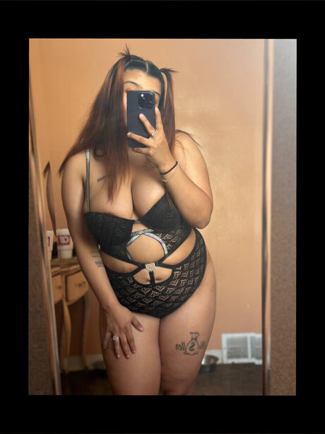 val_ hot actress img