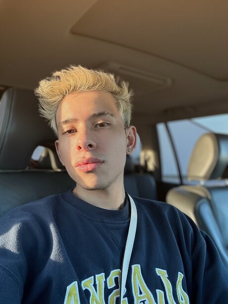 Maxxy Andrade nude model pictures