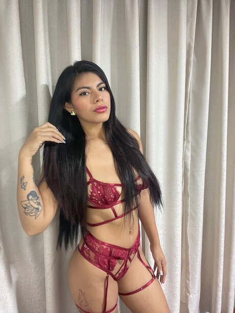 Kiara Valdivia nice actress pic