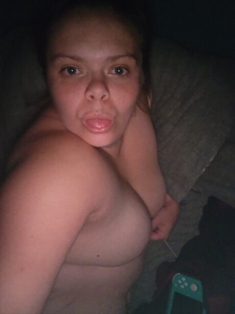 Bella Babe32 erotic pornstar galleries