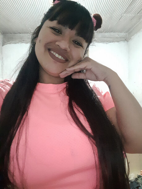 Emma curvy dangerous_ model beautiful picture