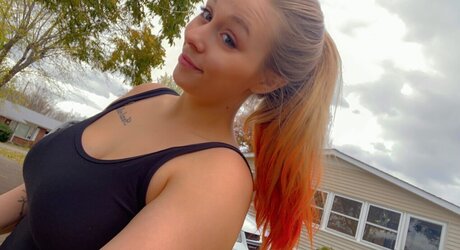 Princessapeechy96 star sex pic