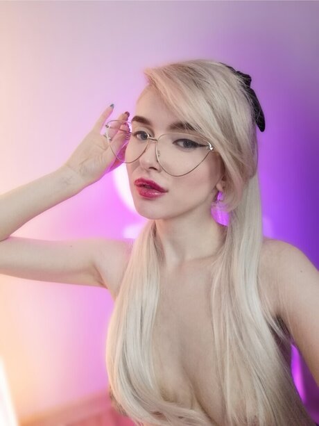 IrisIce model nude galleries