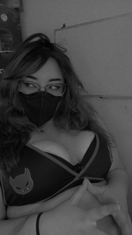 _La Solo Elii_ nude pornstar picture