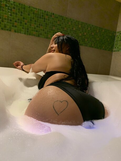 Monse vega model free photos