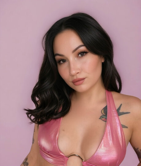 Mia Holland art model photos