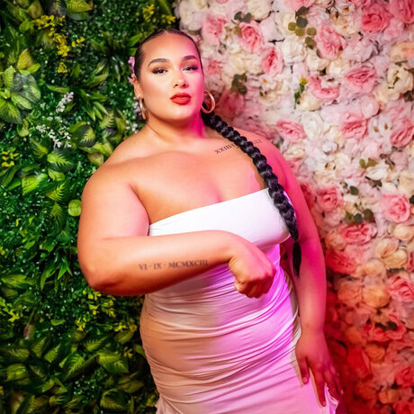 Melina_ xxx model picture