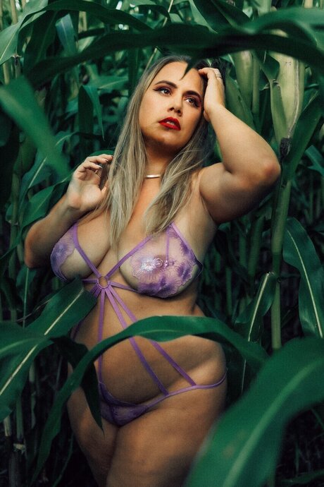 Lady of Lilacs_ pornstar naked pictures