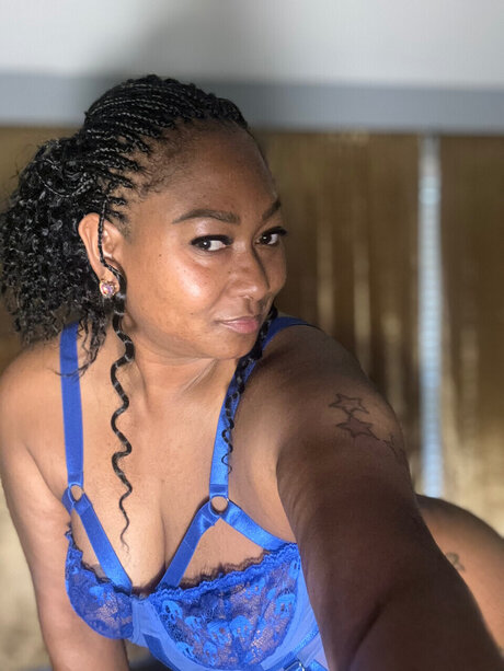 ElegantBrownie pornstar sex pics