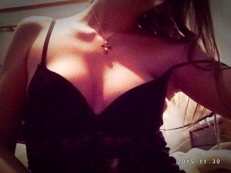 MICHAELA BOND nudes actress picture