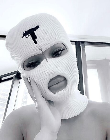 Bella Alessandra Del Rey star naked pic