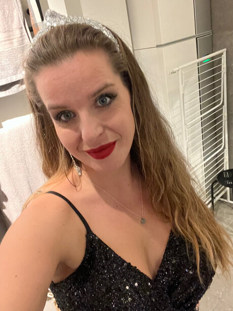 GlitterGirl exclusive model galleries