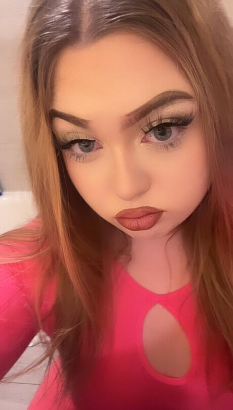 MissThroatGoat_ star hot photos