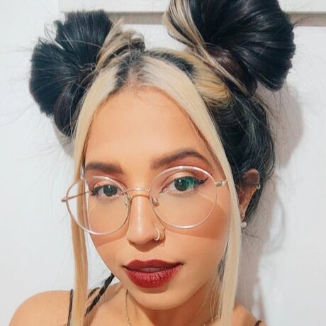 _Violet Sweet_ model pornographic images