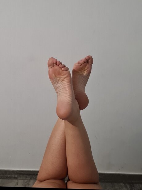 Eme Jota free model gallery