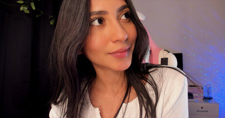 Zamileth art actress galleries