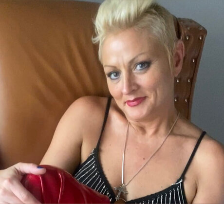 MidNite Oil Productions model exclusive images