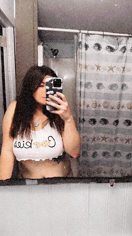 Kayrae art star pictures