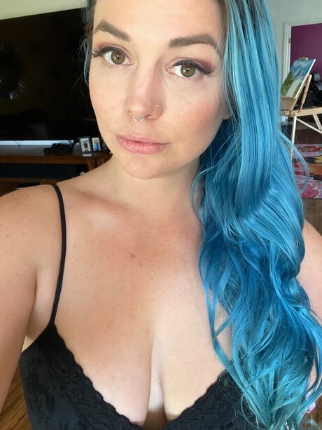 KinkyKupcake free model photos