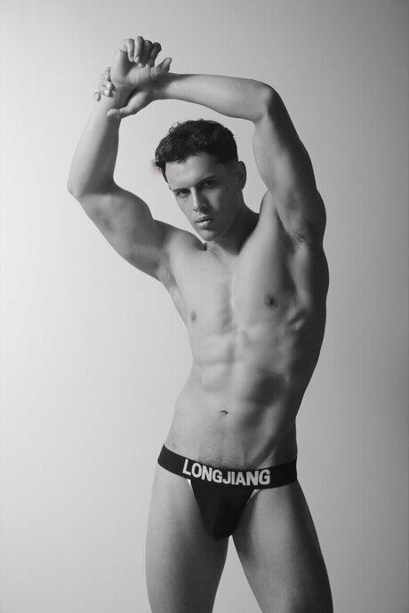 Giovanni Correa exclusive model img