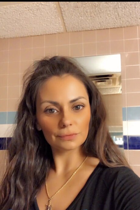 Razzel Dazzel high quality actress pictures