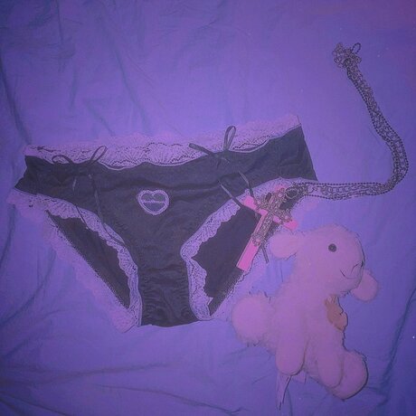 Gbcgurl naked model pic