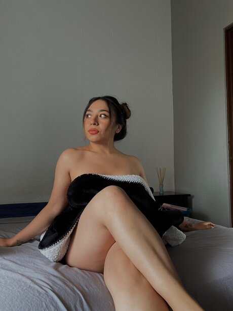 DANYELA_ adult model img