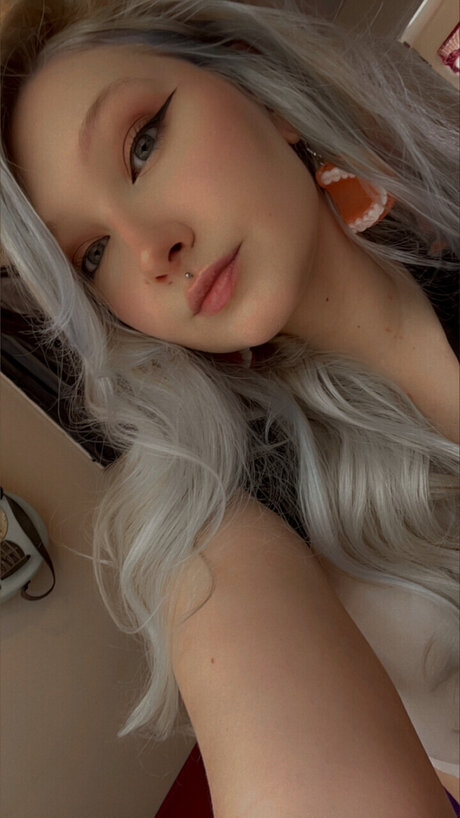 Saffystar pretty pornstar archive