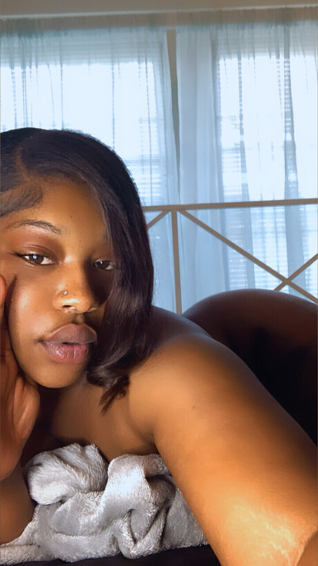 Natural Bae_ star nude pics