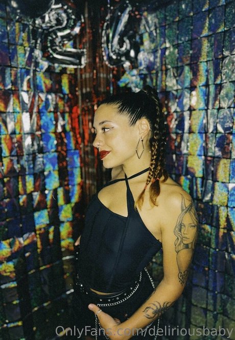 deliriousbaby model nude pictures