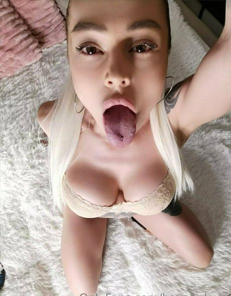 dripping pussy onlyfans beautiful xxx img