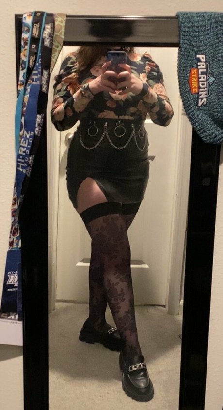 LermyWermy art actress archive