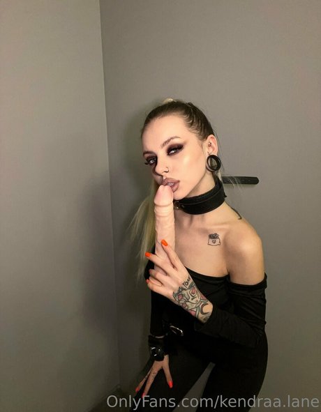 kendraa lane sexy model img