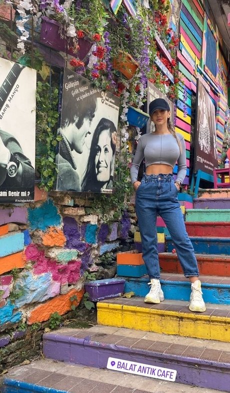 Gonsabella pornstar beautiful pic