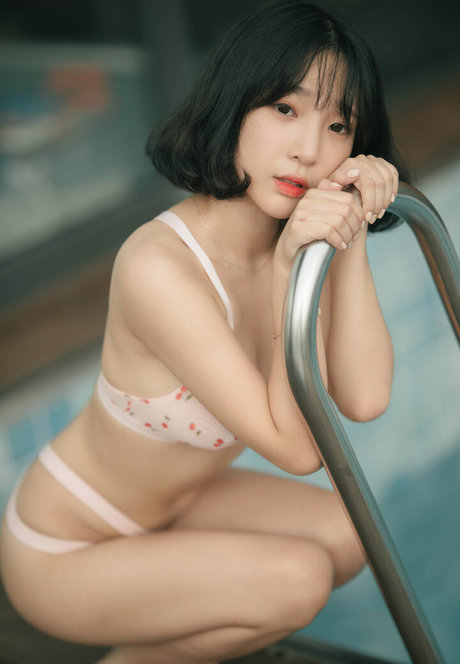 Kang Inkyung naked actress image