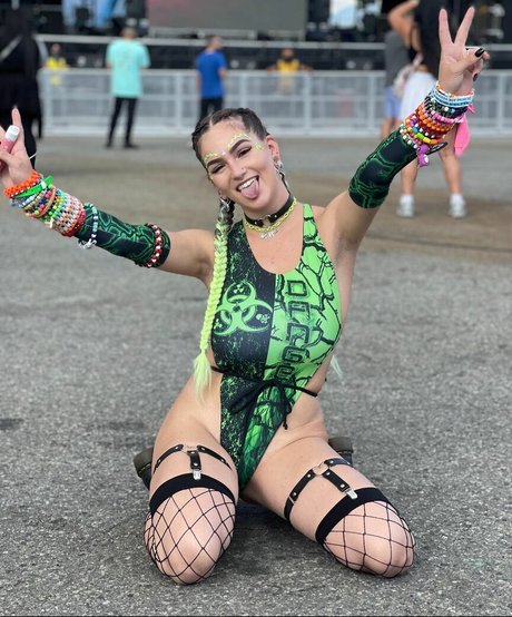 Chloe Moniz xxx actress picture