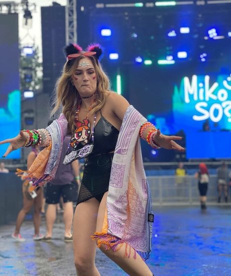 Chloe Moniz pornstar erotic pictures