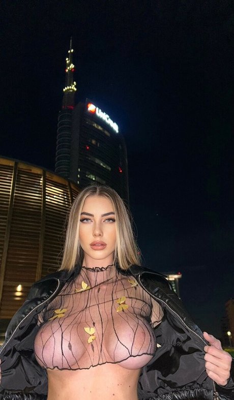 Eva Mentas nice pornstar photo