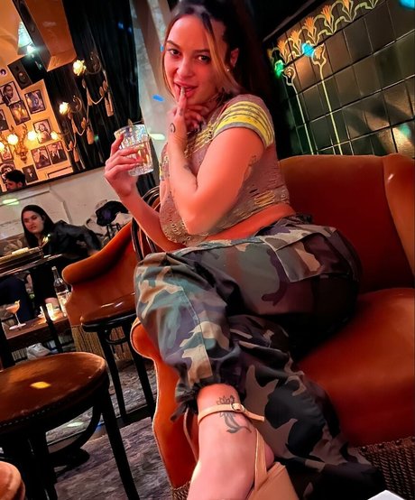 Sally Spice pornstar sex image