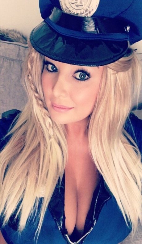 Charlotte Fox high quality star img