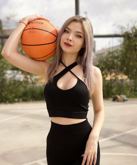 Monica Jimenez model hot pics