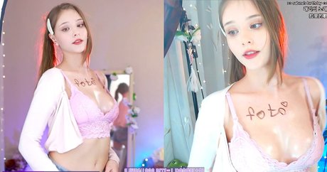 Lyasyaa naked pornstar gallery