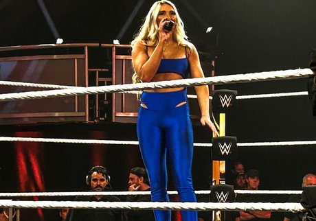 Sarah Baer hd actress img