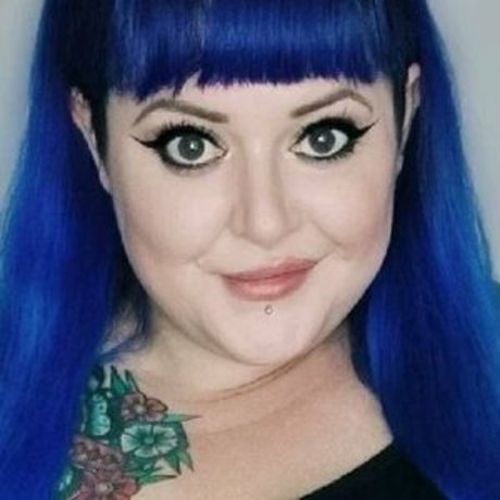 Gothabilly queen pornographic model photos